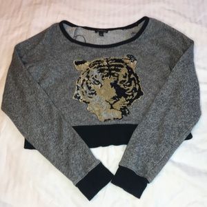 Sweater crop top